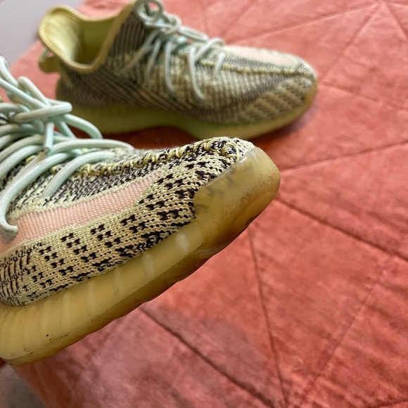 Adidas Yeezy boost 350, neon yellow/green - Picture 3 of 3